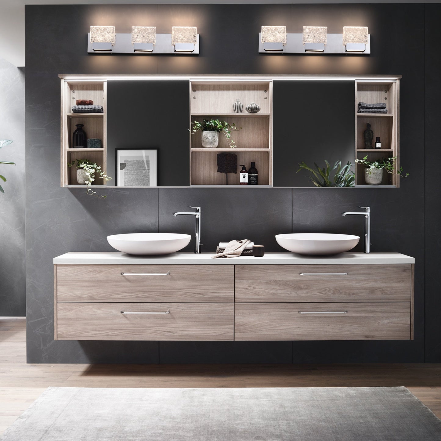 Applique murale à LED intégrée C Cattleya en acier inoxydable 3000 K avec abat-jour en verre artistique - Chrome