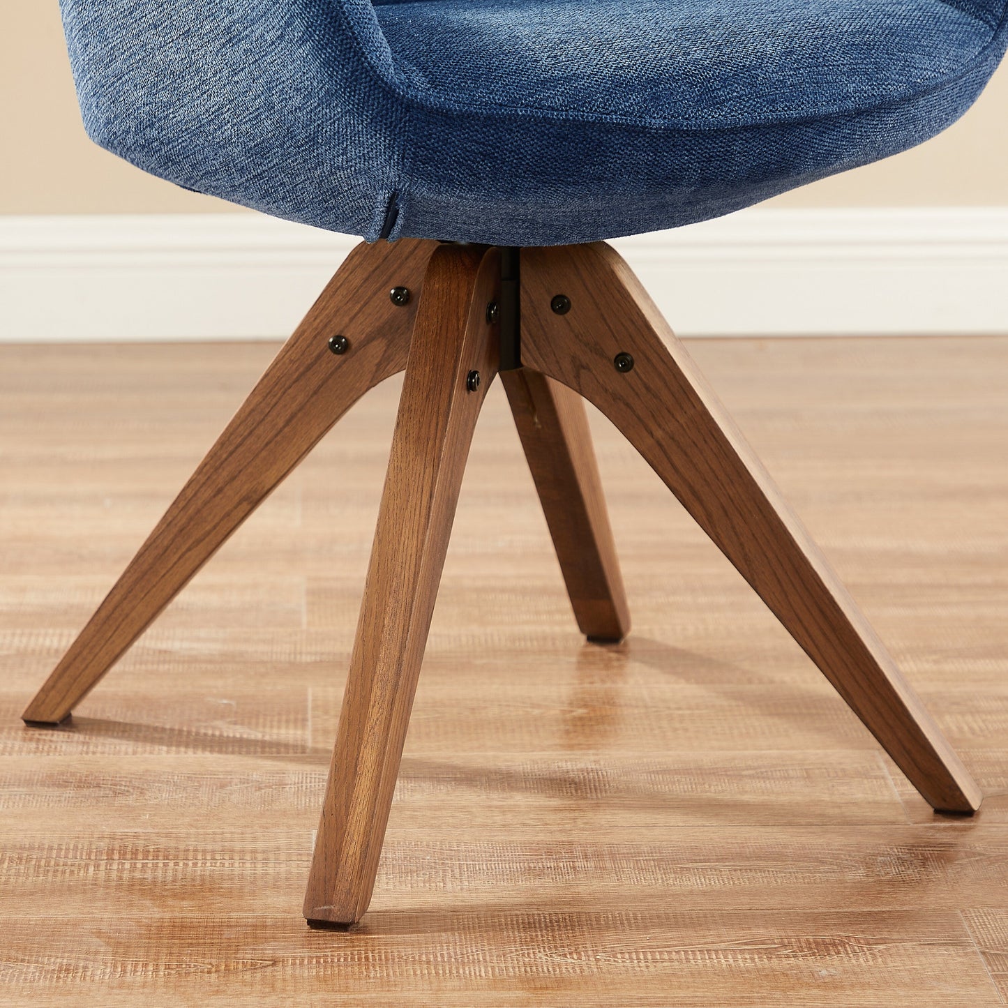 Fauteuil d'appoint pivotant Art Leon pour bureau moderne avec pieds en bois