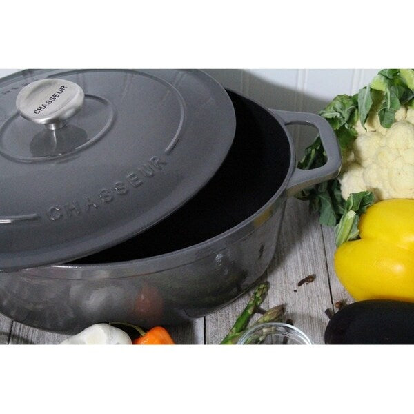 Cocotte ovale en fonte émaillée gris caviar Chasseur de 3,8 litres