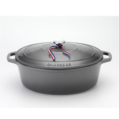 Cocotte ovale en fonte émaillée gris caviar Chasseur de 3,8 litres