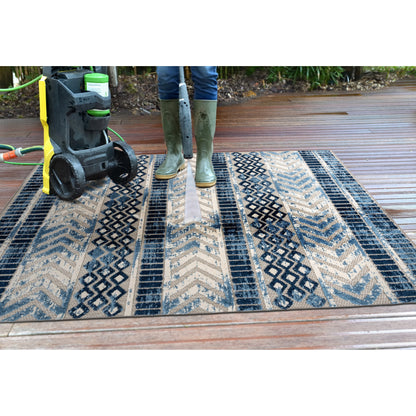 World Rug Gallery Distressed Geometric Indoor/Outdoor Area Rug