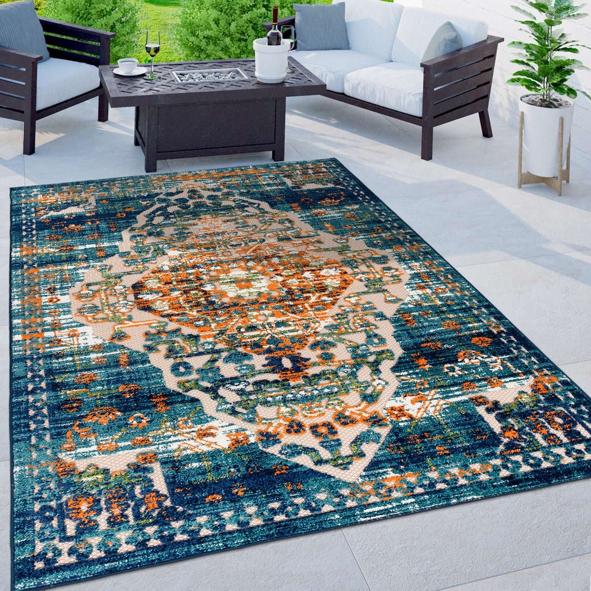 World Rug Gallery Distressed Traditional Indoor/Outdoor Area Rug