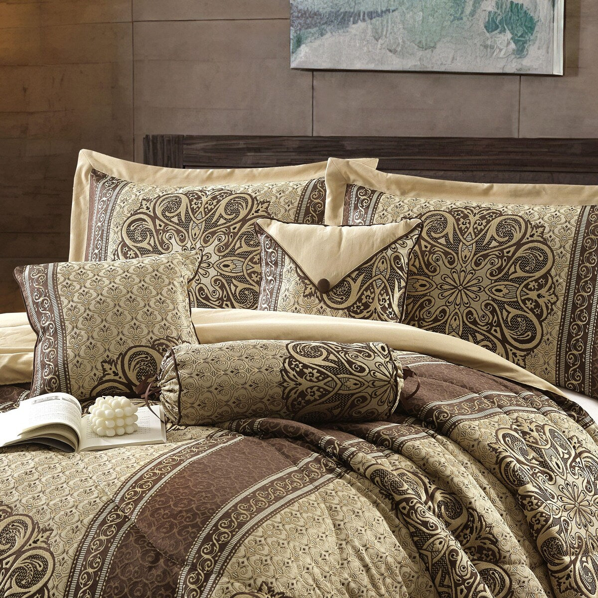 Nanshing Prince 7 Piece Elegant Medallion Comforter Set