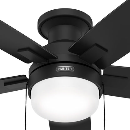 Ventilateur de plafond à profil bas Hunter 52 Anisten avec éclairage LED et chaînette - Moderne, contemporain, transitionnel