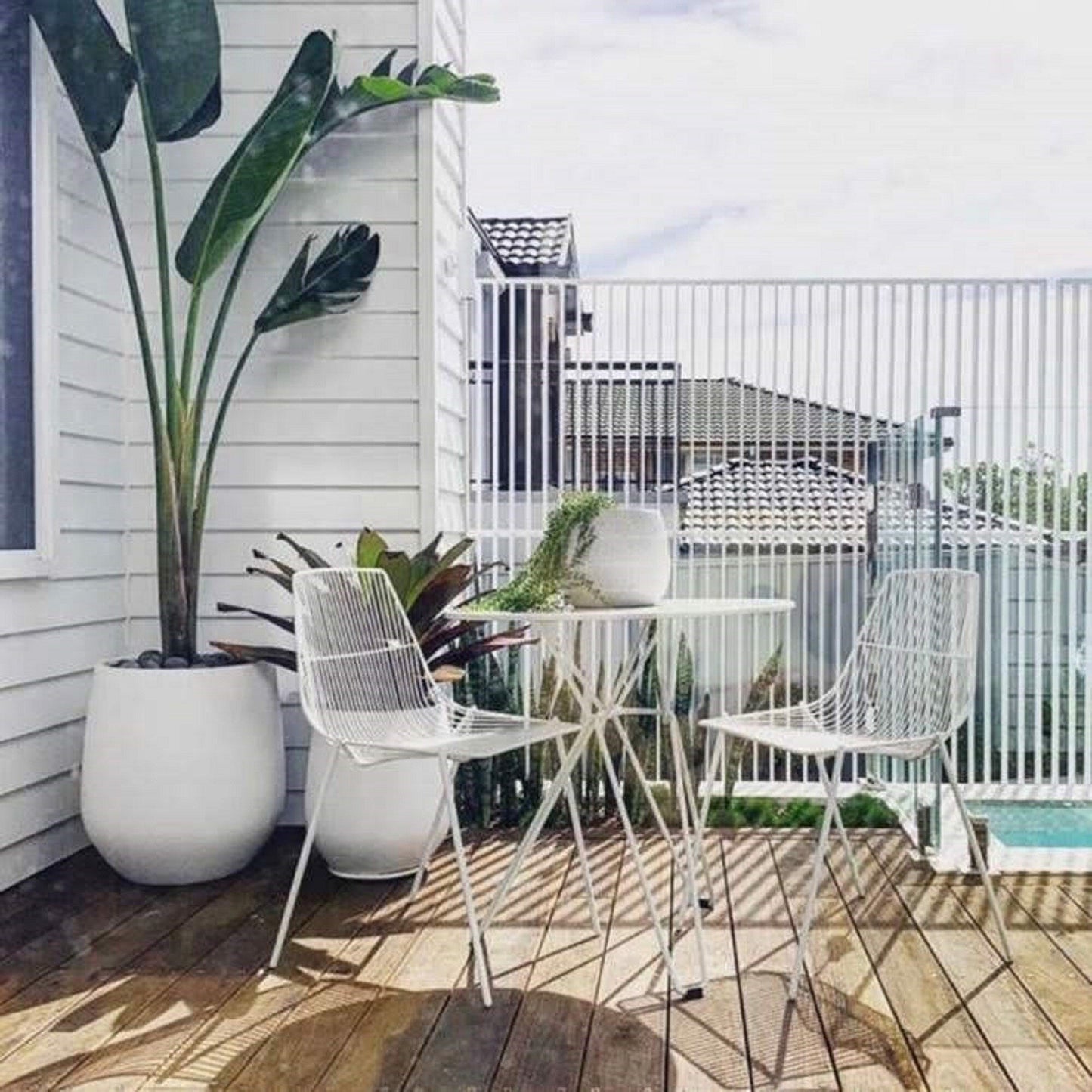 DreamPatio La Mirada 1-piece Fiberstone Tapered Planter for Indoor/Outdoor