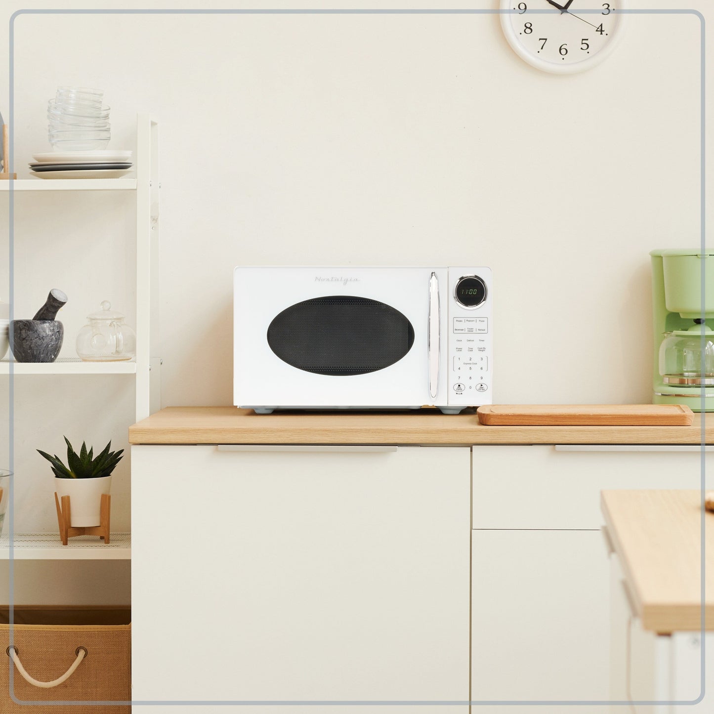 Four à micro-ondes de comptoir rétro nostalgique de 0,9 pied cube