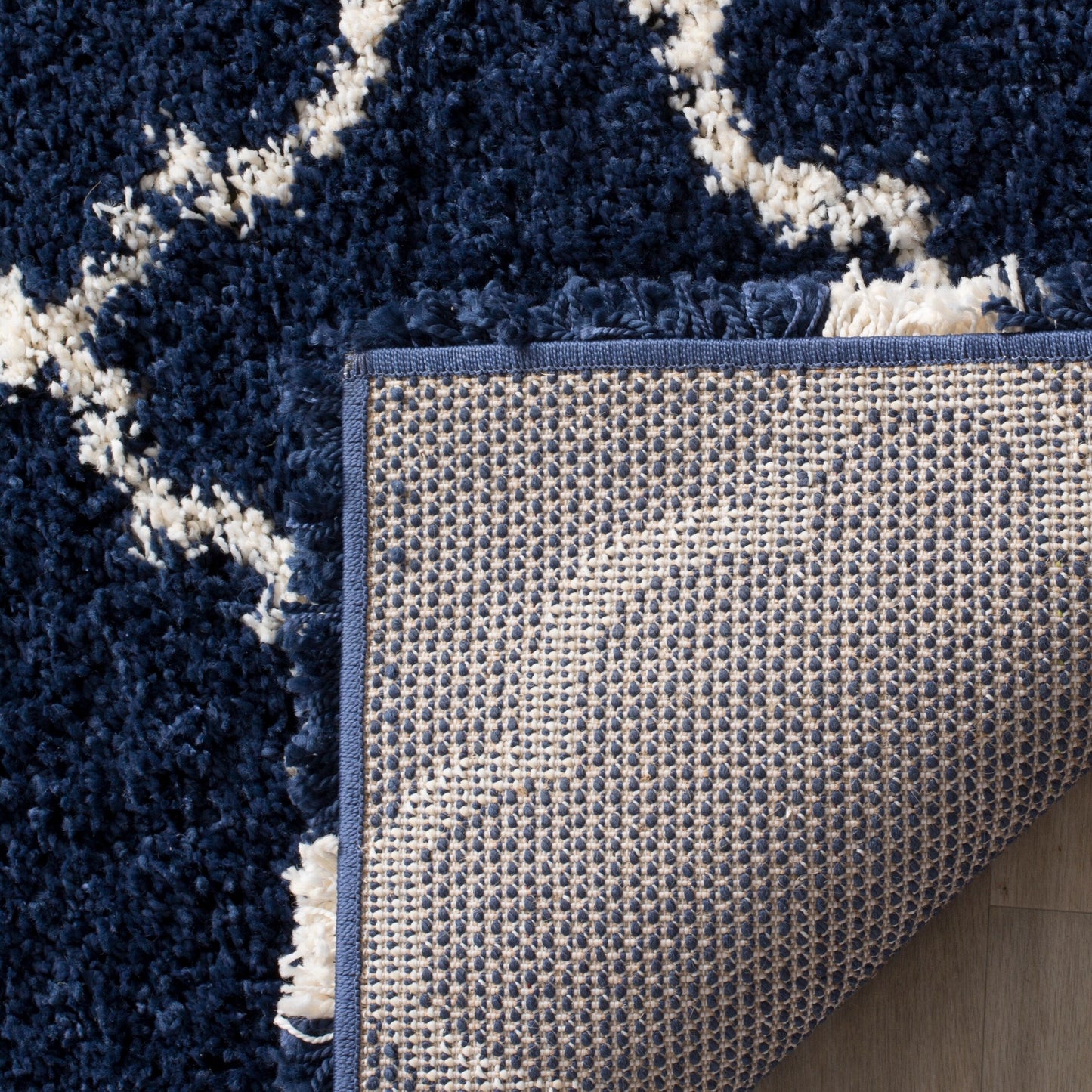 SAFAVIEH Hudson Shag Jeryl Glam Trellis 2-inch Area Rug