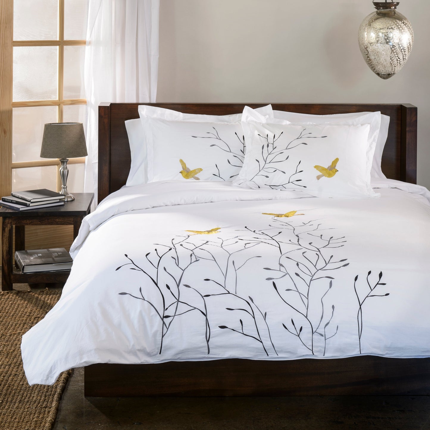 Superior Swallow 3-piece Embroidered Cotton Duvet Cover Set
